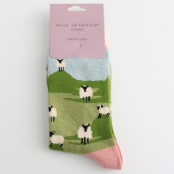 Miss Sparrow Damen Bambussocken – Lustiges Schaf Motiv – Grün & Gelb – Größe 36-41